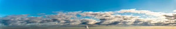 Fantásticas Nuvens Suaves Contra Céu Azul Composição Natural — Fotografia de Stock