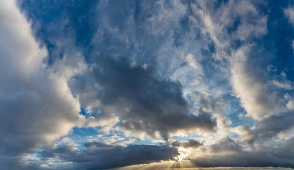 Fantásticas Nubes Suaves Contra Cielo Azul Composición Natural — Foto de Stock