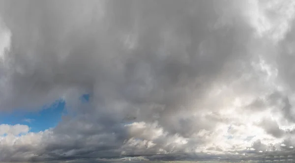 Fantastiques Nuages Doux Contre Ciel Bleu Composition Naturelle — Photo