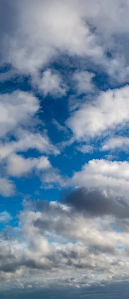 Fantastik Lembut Awan Terhadap Langit Biru Komposisi Alami — Stok Foto