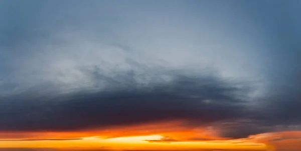 Fantastik Lembut Awan Saat Matahari Terbit Komposisi Alami — Stok Foto