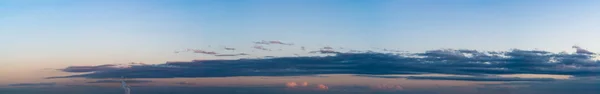 Fantastische Zachte Wolken Bij Zonsopgang Natuurlijke Samenstelling — Stockfoto