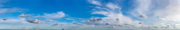 하늘을 배경으로 환상적 부드러운 — 스톡 사진