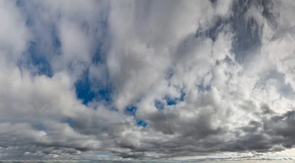Traumhaft Weiche Wolken Vor Blauem Himmel Natürliche Zusammensetzung — Stockfoto