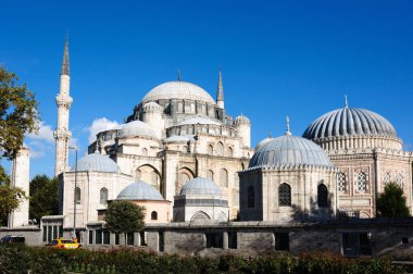 Şehzade Camii mimar Sinan tarafından 1548 'de İstanbul' da inşa edildi..