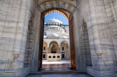1557 yılında mimar Sinan tarafından inşa edilen Süleyman Camii, İstanbul.
