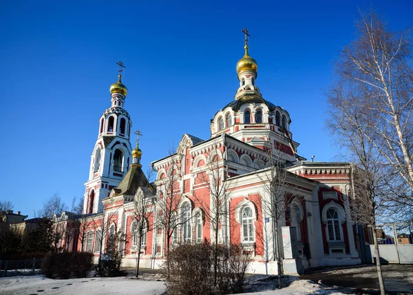 De Kerk van de Heilige grote Martelaar Barbara werd gebouwd aan het einde van de Xviii eeuw, Rusland. — Stockfoto