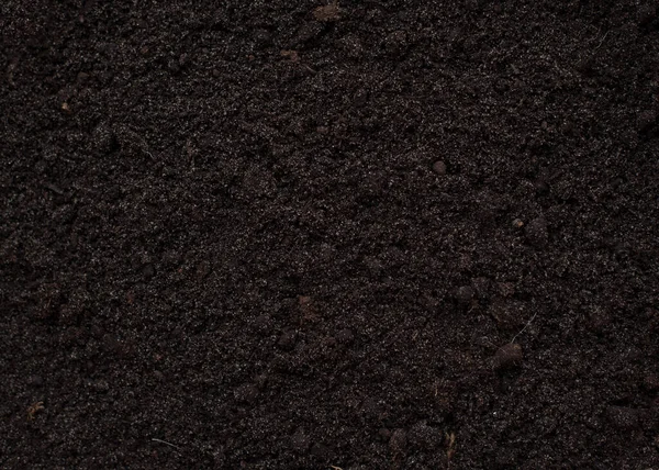 Yataktaki, arka plandaki düzleştirilmiş toprağın dokusu.