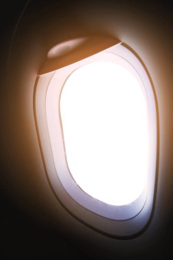 İş seyahat etmek uçak ile seyahat uçak pencere ve uçak görünümünden bir yere uçak pencere görünümü insan bir yere yolculuk, uçak görünümü ve uçak penceresinin arka plan gökten.