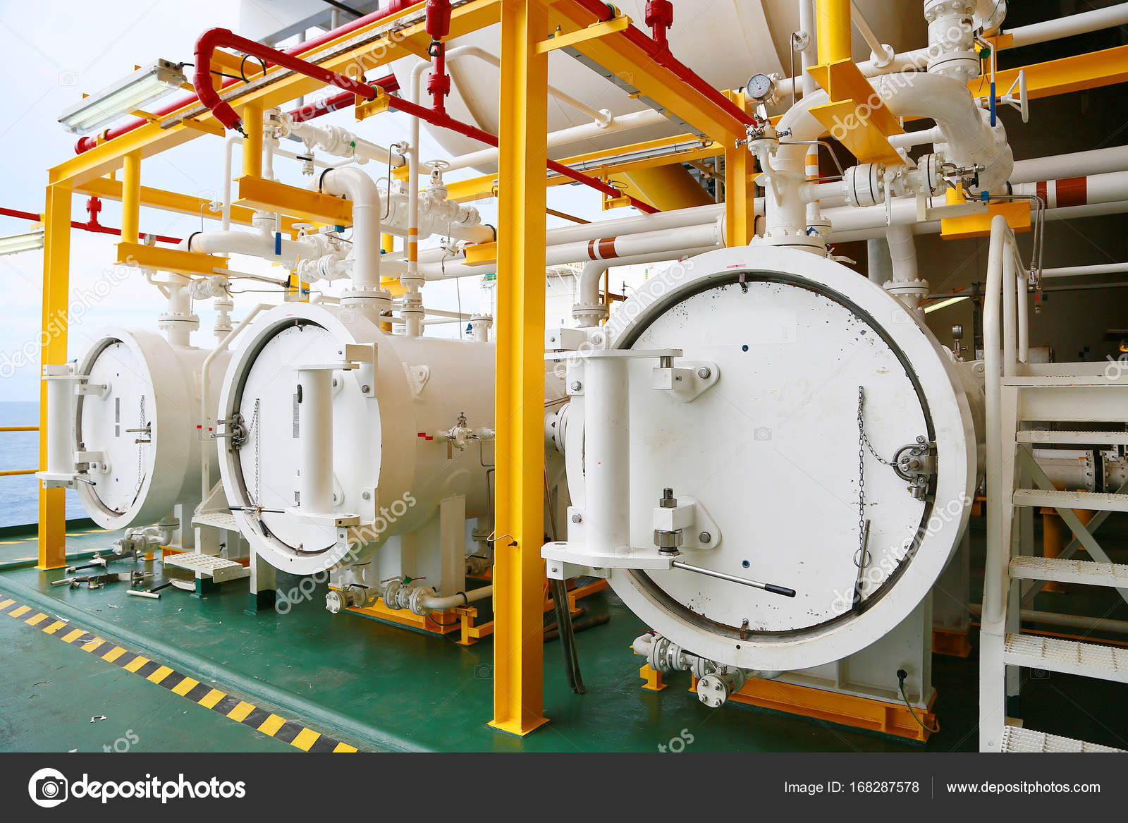Production process used manual valve to control the system, Operator open and close or function the valve for controlled pressure or gas and oil flow rate.