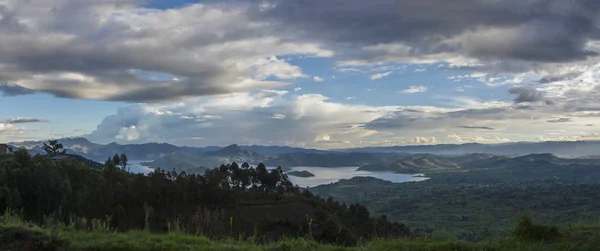 Пейзаж из национального парка Вирунга — стоковое фото