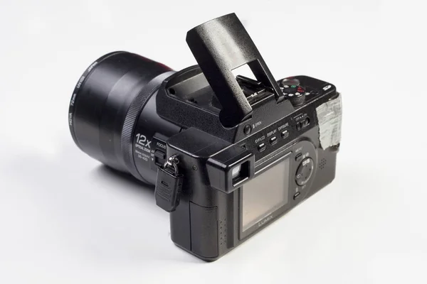 Kiev, Ukraina - 4 februari 2017: Lumix Dmc-Fz10, Panasonic prosumer kompaktkamera — Stockfoto