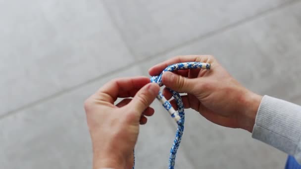 RÅBANDSKNOP eller square knot — Stockvideo