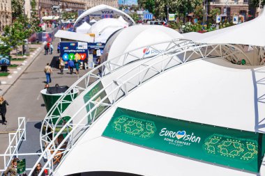 Kiev, Ukrayna - Mayıs 12h, 2017: Merkez bölgesi, Eurovision 2017 Kiev fan.