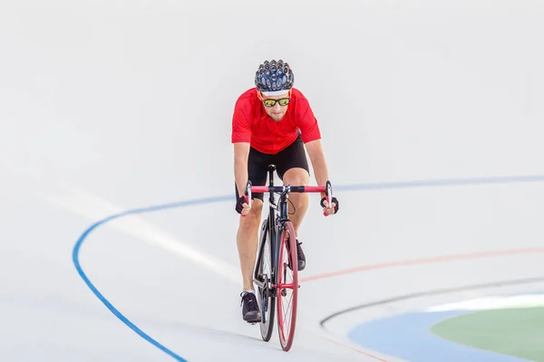 Biciklista ciklus pályán szabadtéri — Stock Fotó