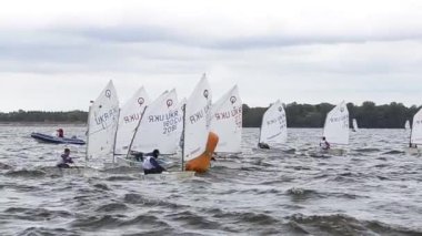 Vushgorod, Kiev, Ukrayna, Eylül 15, 2017: Uluslararası yelken Şampiyonası Ukrayna