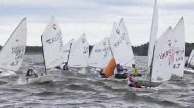 Vushgorod, Kiev, Ukrayna, Eylül 15, 2017: Uluslararası yelken Şampiyonası Ukrayna