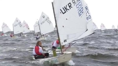 Vushgorod, Kiev, Ukrayna, Eylül 15, 2017: Uluslararası yelken Şampiyonası Ukrayna