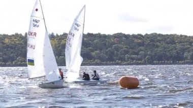 Vushgorod, Kiev, Ukrayna, Eylül 15, 2017: Uluslararası yelken Şampiyonası Ukrayna