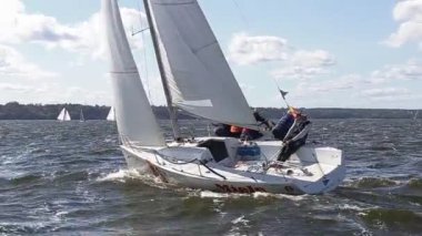 Vushgorod, Kiev, Ukrayna, Eylül 15, 2017: Uluslararası yelken Şampiyonası Ukrayna