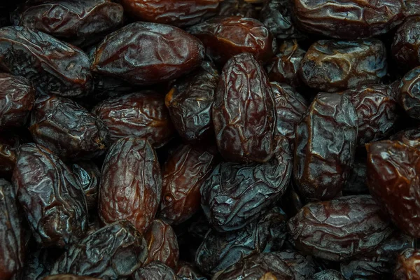 Üstten Görünüm hurma geleneksel ustası pazarında.