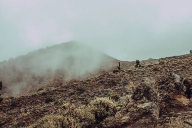 Bulutlar mükemmel mountail peyzaj