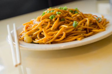 Plain Lo Mein