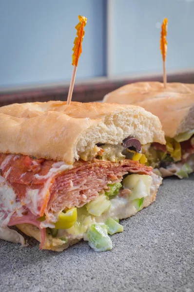 Italiaanse sub sandwich — Stockfoto