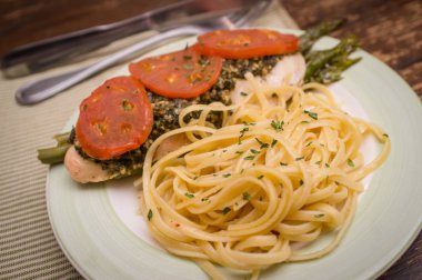 Pesto fırında tavuk