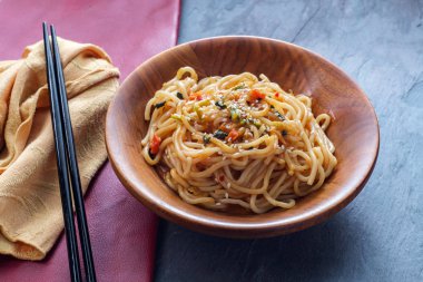 Çin Bitkisel Lo Mein