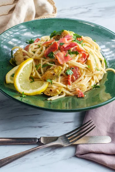 Spaghetti alla carbonara italiani — Foto Stock