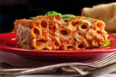 İtalyan Amerikan Fırınlanmış Ziti