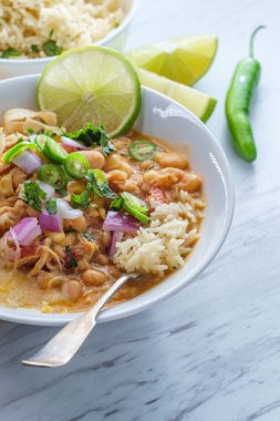 Beyaz fasulye tavuk acılı