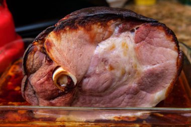 Kızarmış Jambon Yemeği