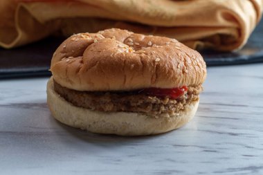 Düz Sıkıcı Mikrodalgalı Hamburger