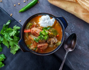 Macar Siyah Sarımsak Çorbası