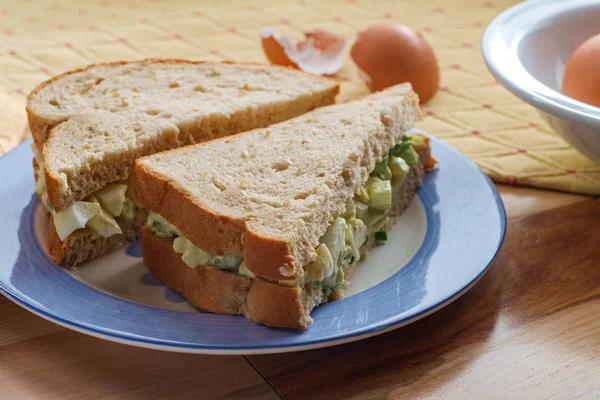 卵サラダのサンドイッチ — ストック写真