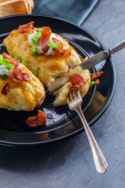 fırında patates yüklendi