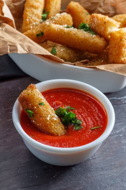 mozzarella peynirli çubuk