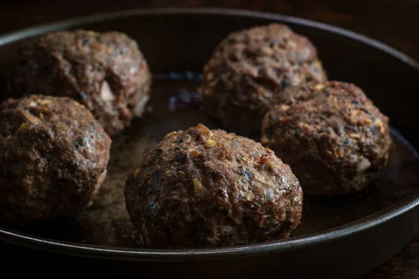 Stora italienska köttbullar — Stockfoto