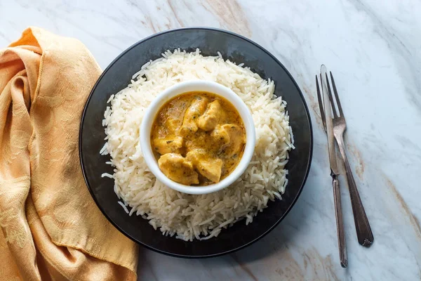 Hiteles Indiai Csirke Korma Curry Jázmin Rizzsel — Stock Fotó