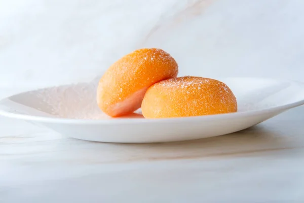 Традиционное Японское Апельсиновое Мороженое Мраморном Кухонном Столе — стоковое фото