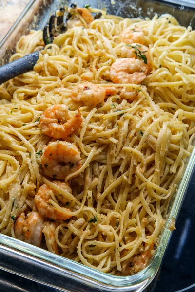 Italian Shrimp Linguine Gamberoni Aglio Olio — Stock Photo, Image