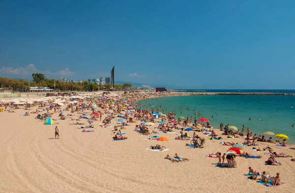 Praia Nova Icaria em Barcelona — Fotografia de Stock