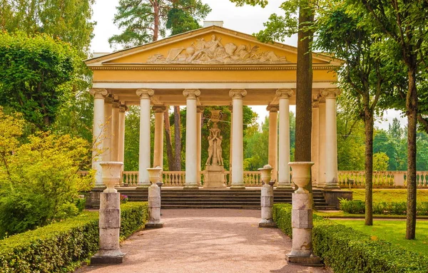 Paviljoen van de drie gratiën — Stockfoto