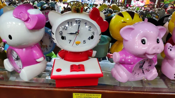 Hermoso Regalo Reloj Forma Animal Colorido Para Niños Producto Papelería —  Fotos de Stock