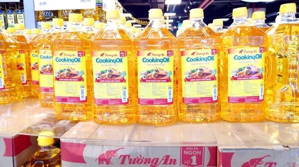 Botellas Aceite Cocina Estante Supermercado — Foto de Stock