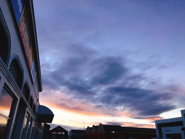 Bulutlu Bir Gün Batımı Ile Güzel Gökyüzü — Stok fotoğraf