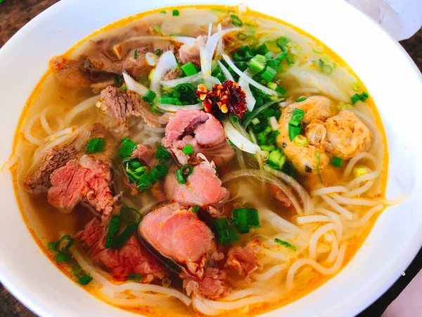 Tieu Nam Vang Pho Vietnamese Noedels Soep Met Varkensvlees Uitgesponnen — Stockfoto