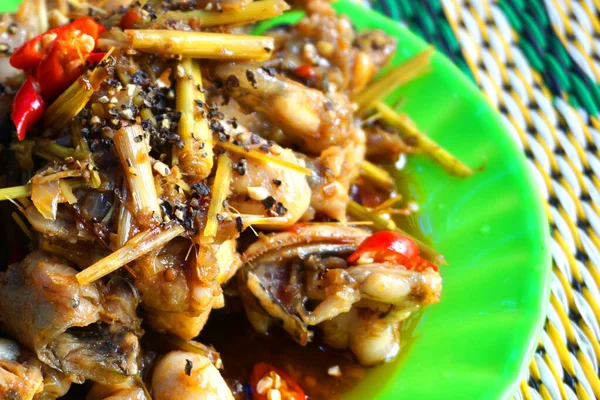 Ech Xao Frog 用柠檬草和辣椒煎的青蛙 越南菜 亚洲菜 著名的街头美食 — 图库照片